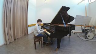 Video 1 - Er han den nye Leiv Ove Andsnes?