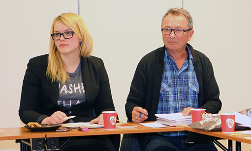 Maia Hoff (t.v) er ny nestleder og Jon Myrmel er ny leder for Salangen Arbeiderparti. FOTO: JON HENRIK LARSEN