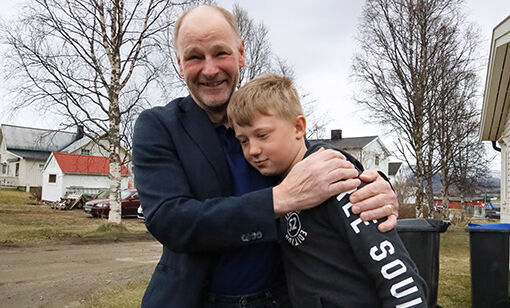 Alexsander rydder opp