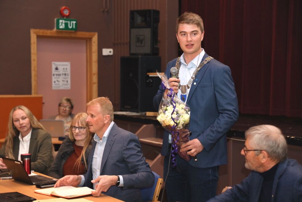Simon Løvhaug (24) ble mandag formiddag valgt til Salangen’s nye ordfører.
 Foto: Jon Henrik Larsen