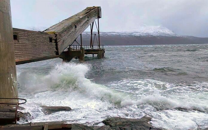 Det skal blåse opp til full storm langs kysten av Troms og Finnmark tirsdag, melder meteorologisk institutt til nettavisen.
 Foto: Anja Jelsnes