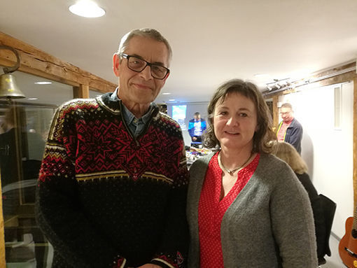Leder Svein Ivar Strømseth sammen med partikollega Ingrid Frantzen i Salangen Arbeiderparti på torsdag. FOTO: KNUT-ARILD JOHANSEN