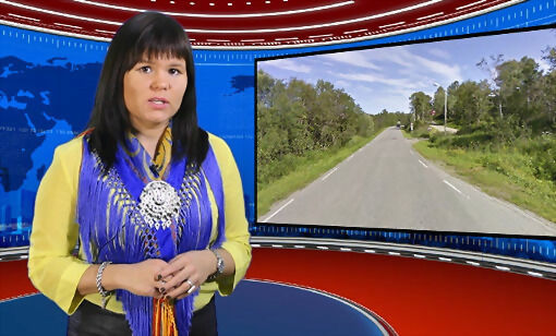 Ina Mienna- Vimme var nyhetsanker for de samiske nyhetssendingene på Salangen-Nyheter i 2013. Nå er sendingene truet av nedleggelse.