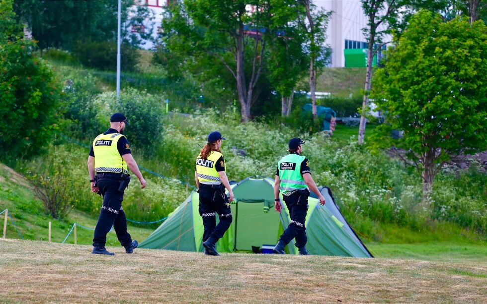 Politiet var godt synlig natt til lørdag under Millionfisken.
 Foto: Jon Henrik Larsen