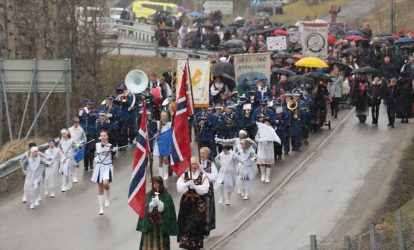 En nasjonaldag i snø og stolthet!