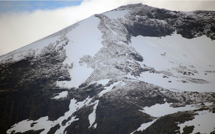 Høstens første snøfall i Salangen er ikke ventet riktig enda. Men sørpå er det fare for snø.
 Foto: Jon Henrik Larsen