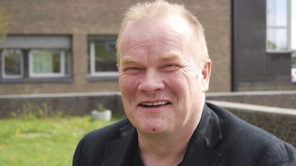 - En bauta er gått bort