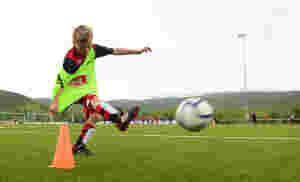 Ser frem til fotballskolen