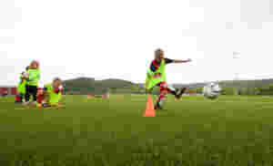 Lav påmelding til fotballskole