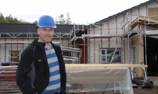 Asbjørn Karlsen er byggeleder ved Lamo Ungdomssenter. FOTO: ESPEN BLESS STENBERG