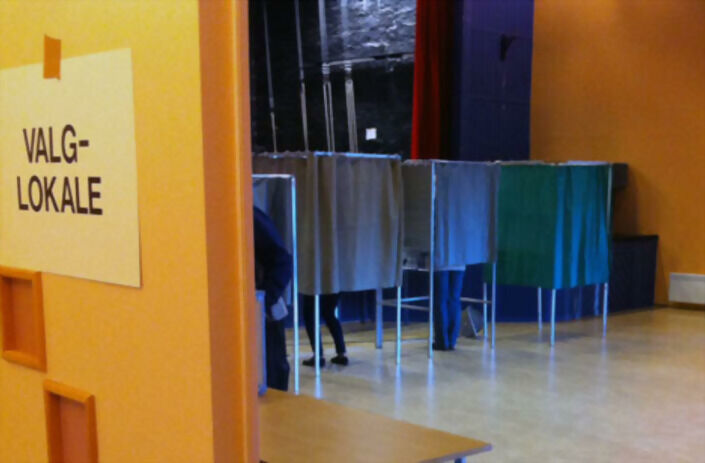 Over 200 personer valgte å stemme i Salangen kulturhus søndag ettermiddag og kveld.  FOTO: JON HENRIK LARSEN