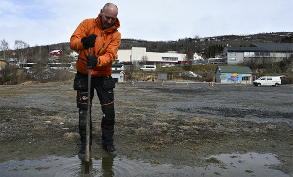 Prøvde å drenere vannet