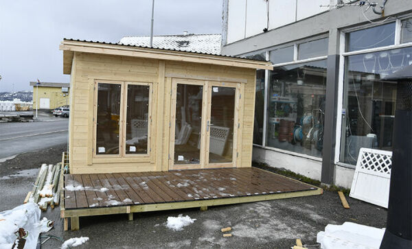Har satt opp anneks til utstilling