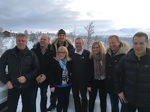 Bussring i Tromsø sammen med Visit Narvik og ulike reiselivsaktører var på møte i Målselv Fjellandsby tidligere denne uken.