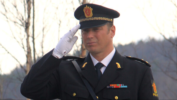 Roald stiller foran i 17.mai-toget