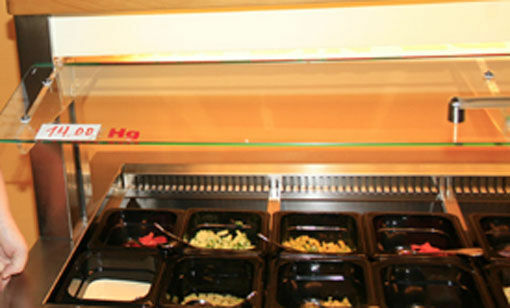 Nå får de salatbar
