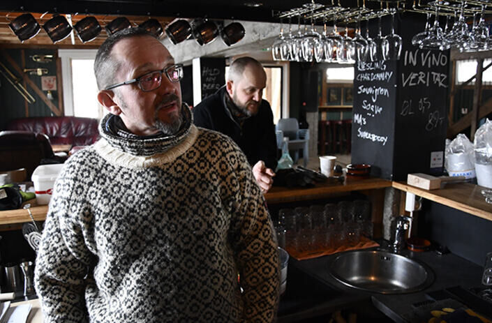 Kjell Gundersen ved Maloneys Pub ser frem til lørdagen med irsk musikk på lokalpuben på Sjøvegan. ARKIVFOTO: TORBJØRN KOSMO