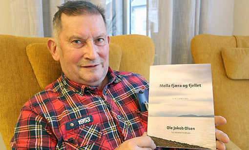 Ole Jakob Olsen er dikteren fra Lavangen som nylig har gitt ut sin nye diktsamling. FOTO: PER ASBJØRN GUNDERSEN