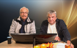 To hyggelige herrer i studio