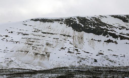 Flere store snøras gikk søndag og mandag i Lifjellet. FOTO: JON HENRIK LARSEN