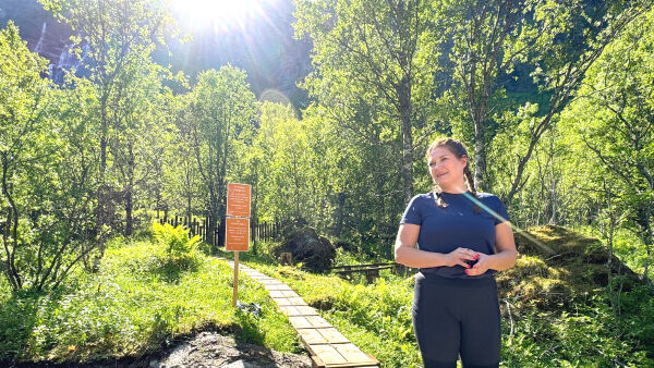 Åpnet Via Ferrata i solskinn