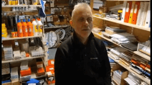 - Vi får all materialen via ferga