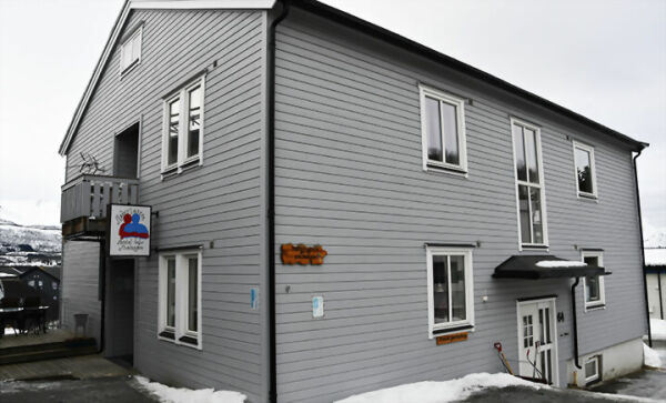 Fortsetter å holde stengt