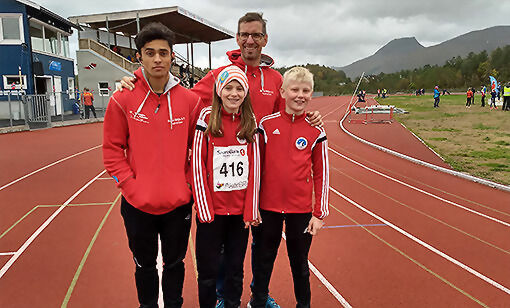 Flere fra Salangen deltok i kretsmesterskapet i friidrett i helga. Hans-Erik Børve i veteranklassen, Hamidullah Jabarkhel i G-15 klassen, Sunniva Børve i J-12 klassen og Ørjan Børve i rekruttklassen. FOTO: RANDI ELISABETH JENSEN
