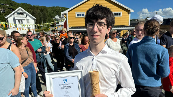 - Spilt piano siden han var 8 år