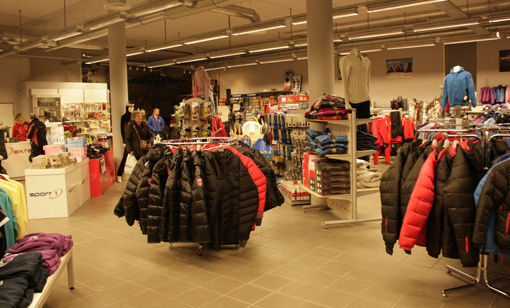 Sport1 på Sjøvegan reåpnet butikken i nye lokaler. FOTO: VERONIKA KLAUSSEN