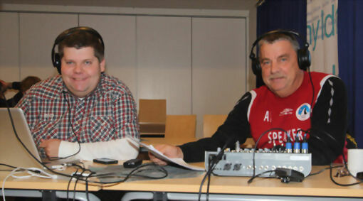 Dyrøy kommunes kommunestyremøter skal streames etter avtale med Salangen-Nyheter fra september 2012.