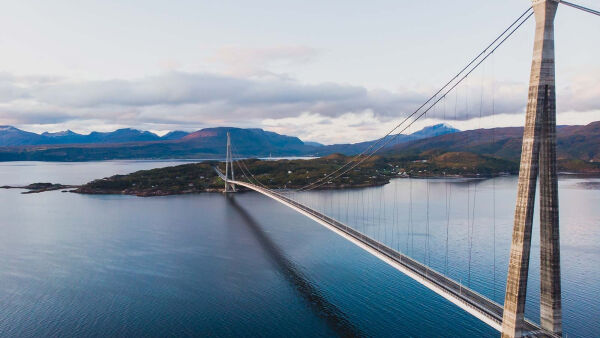 Hålogalandsbrua er stengt